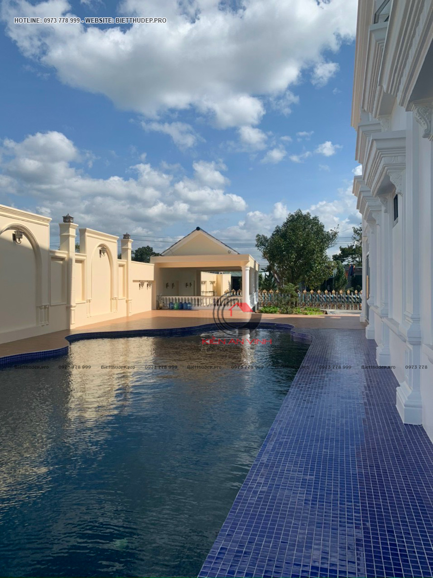 Thi-cong-biet-thu-3-tang-co-ho-boi-10