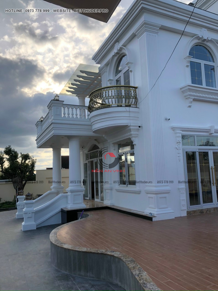 Thi-cong-biet-thu-3-tang-co-ho-boi-5