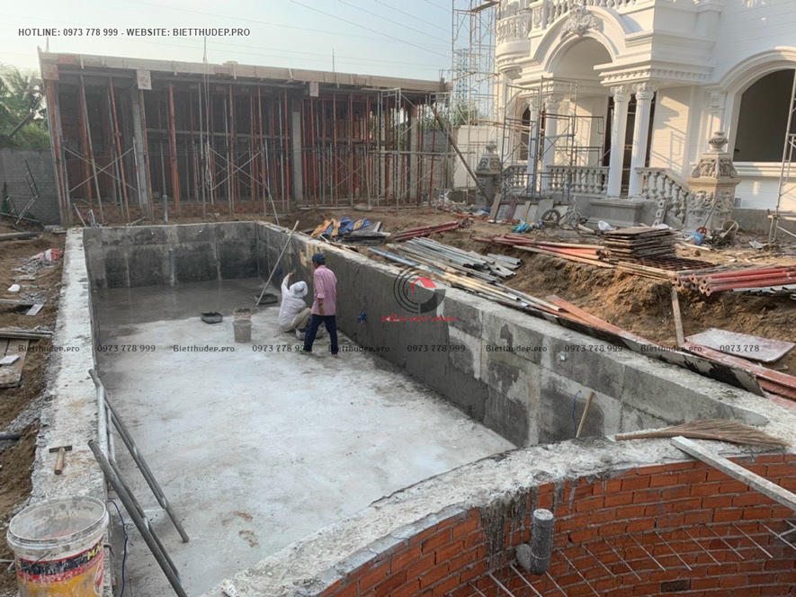 Thi-cong-biet-thu-3-tang-co-ho-boi-9